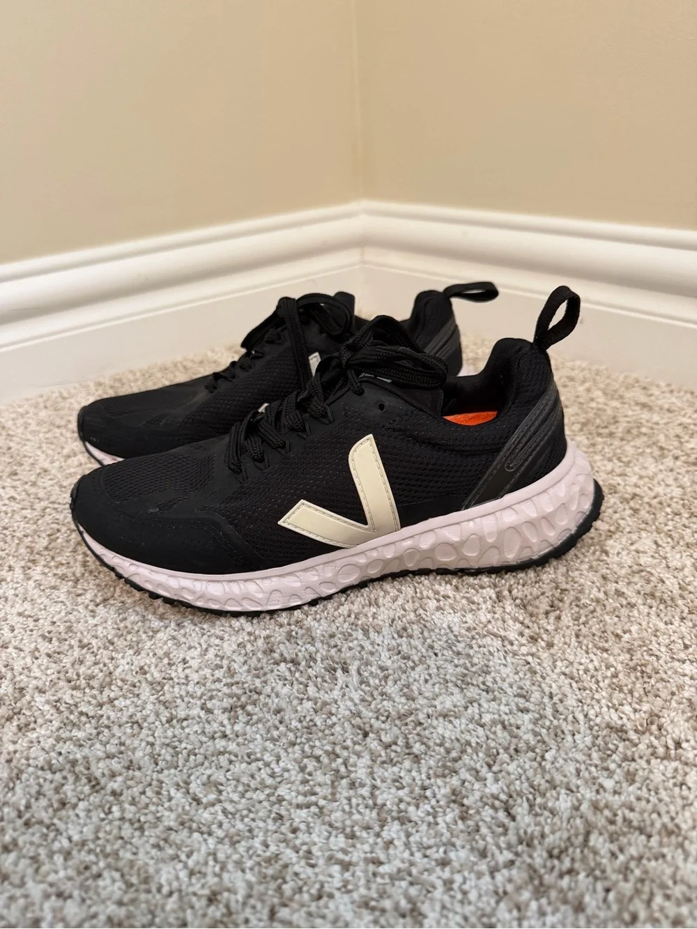 Veja Condor Black and White Women's Athletic Sneakers